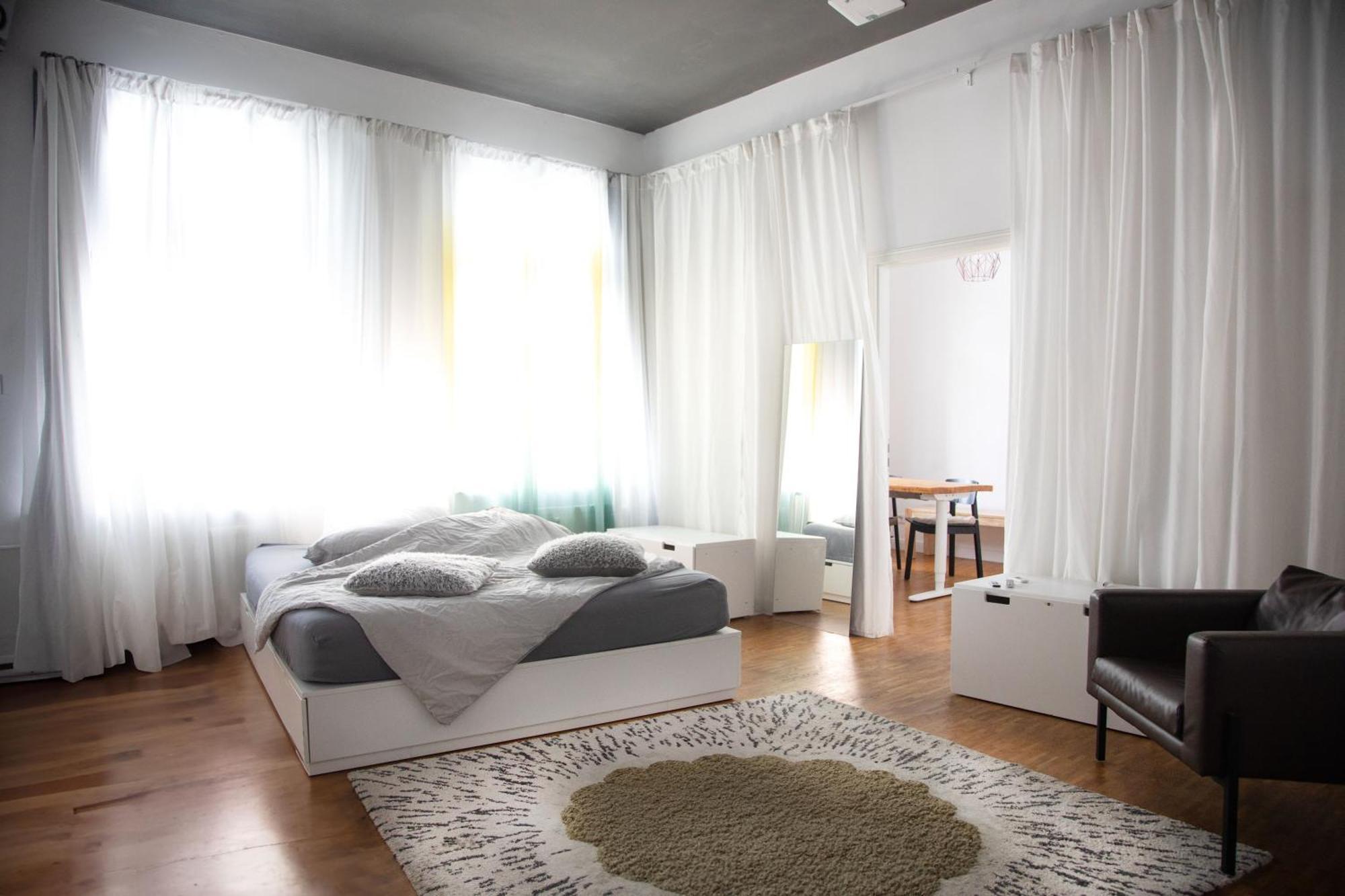Huge Apartment With Home Cinema And Kitchen In Friedrichshain Berlino Esterno foto